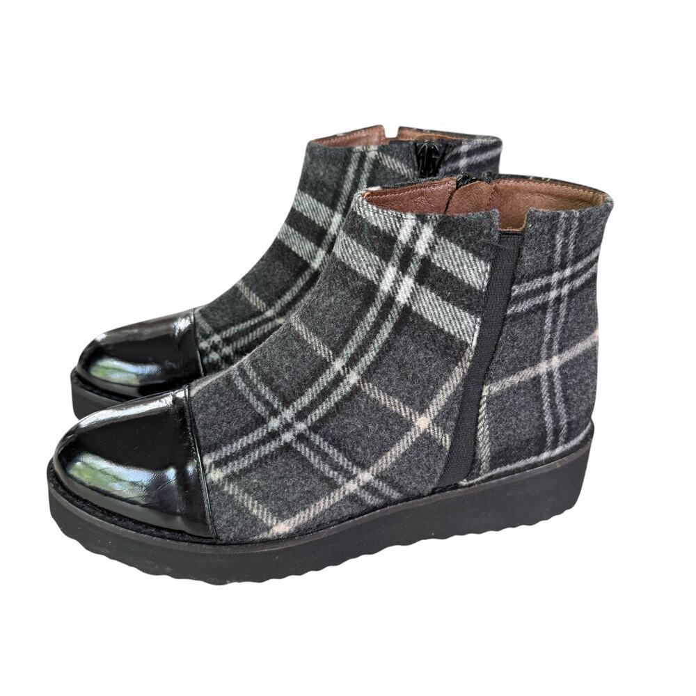 Eric Michael Gray Tartan Plaid Ankle Boots Patent Leather Cap Toe Side‎ Zip, 6.5